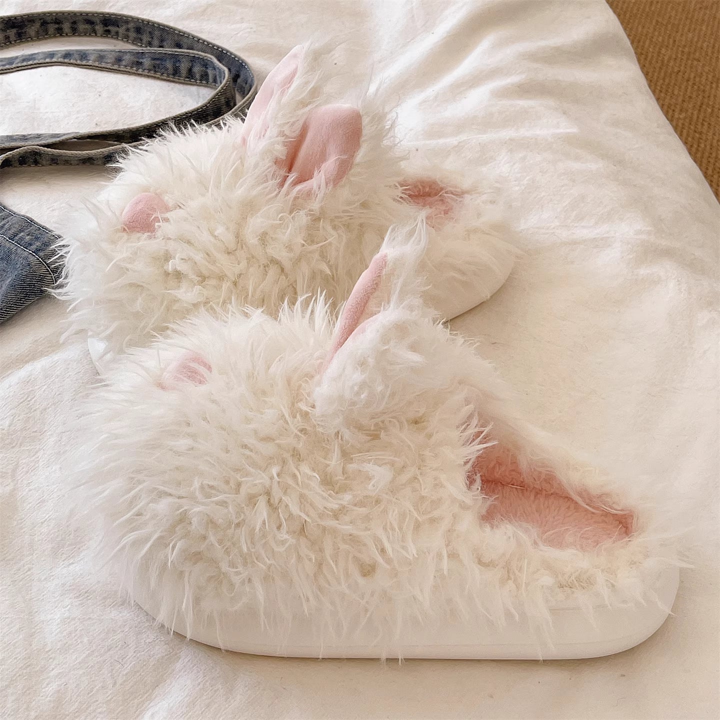Cute Scribbled Bunny Slippers