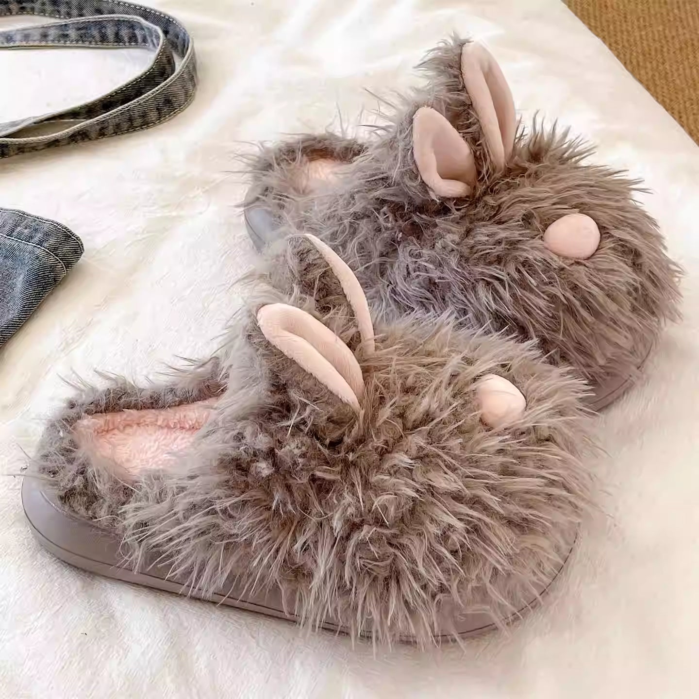 Cute Scribbled Bunny Slippers